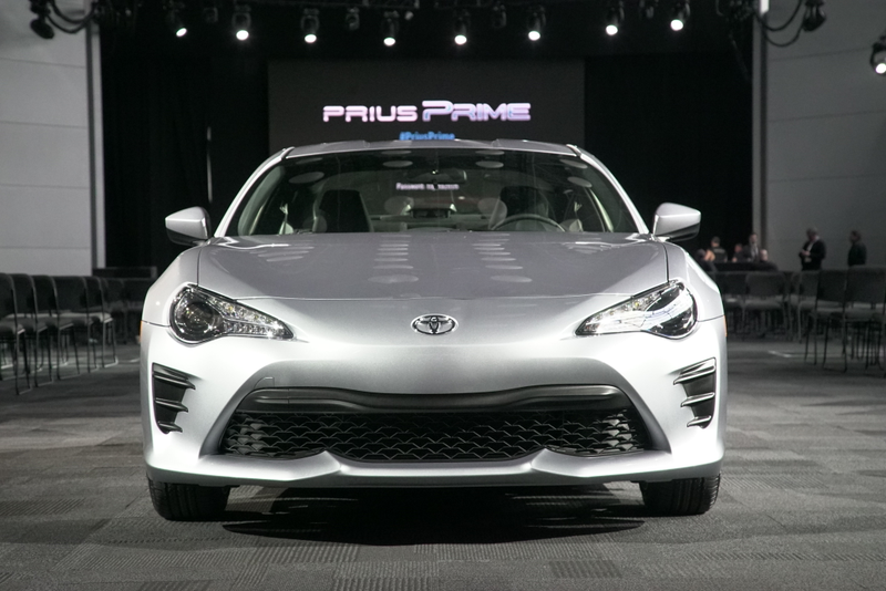 Illustration for article titled How Many 86 Emblems Are On The 2017 Toyota 86?